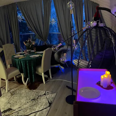 Luxe tent Evenes Artic Glamping Evenesmarkja